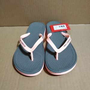 New Balance Pro Thong Flip Flops